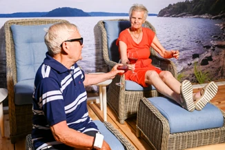 Guldkant i vardagen med sol, värme och en god drink.