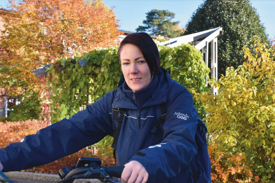 ”Man blir ju liksom kompisar!” – Kicki har varit en hjälpande hand åt Karin i flera år.